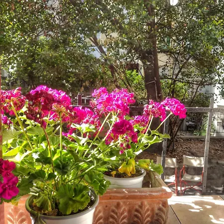 Under The Rock Of Acropolis By Yha Apartment Athens Exterior photo
